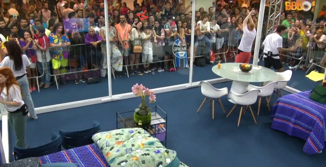 A cearense, que garantiu lugar na grade da Casa de Vidro do BBB, apareceu na transmissão da Globoplay
