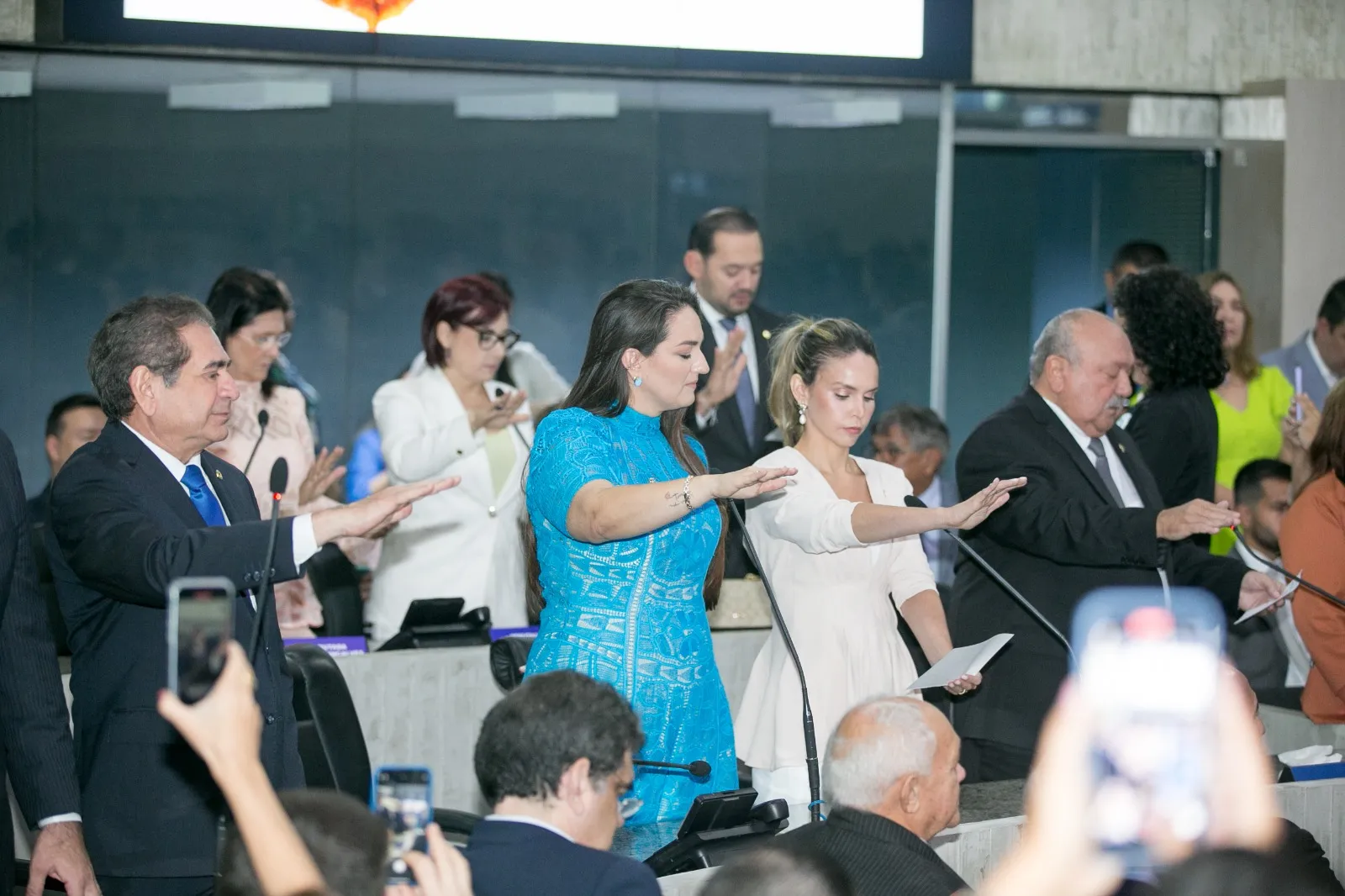 Nove mulheres tomaram posse como deputadas estaduais, maior bancada feminina da história da Alece