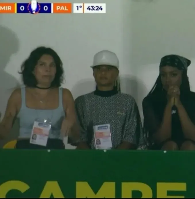 Cantora é flagrada em jogo do Mirassol