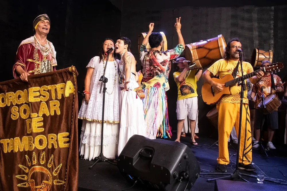Maracatu Solar voltar a desfilar na avenida Domingos Olímpio com o tema “Solar Com Oxumaré - Pra continuar mudando a maré”