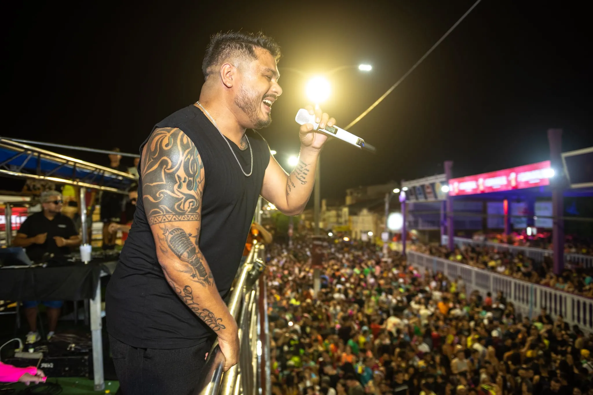 Nascido em Aracati, Jackson Sobreira foi uma das atrações do carnaval da cidade