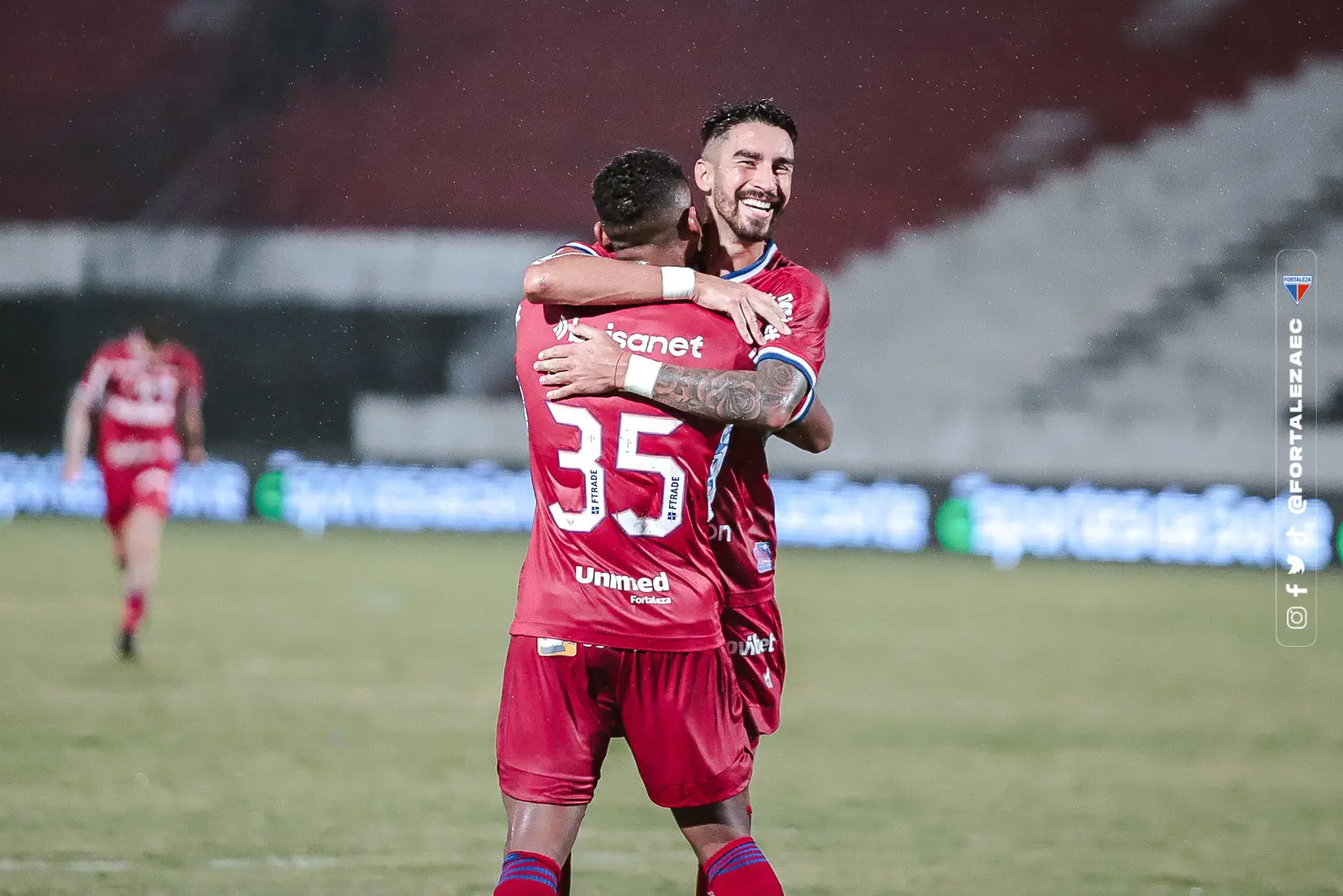 Imagem da notícia: Fortaleza goleia Santa Cruz pela Copa do Nordeste e termina na vice-liderança do Grupo A