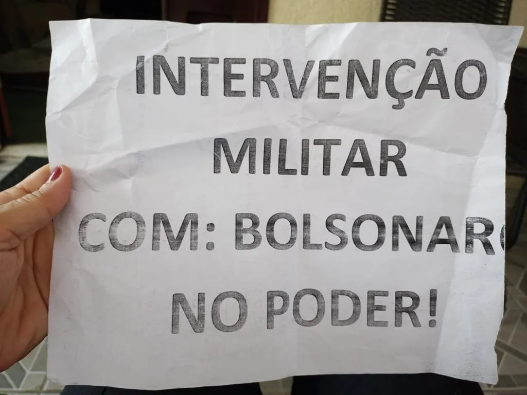 Ação policial apura se os investigados cometeram crimes como a incitação das Forças Armadas contra os poderes institucionais