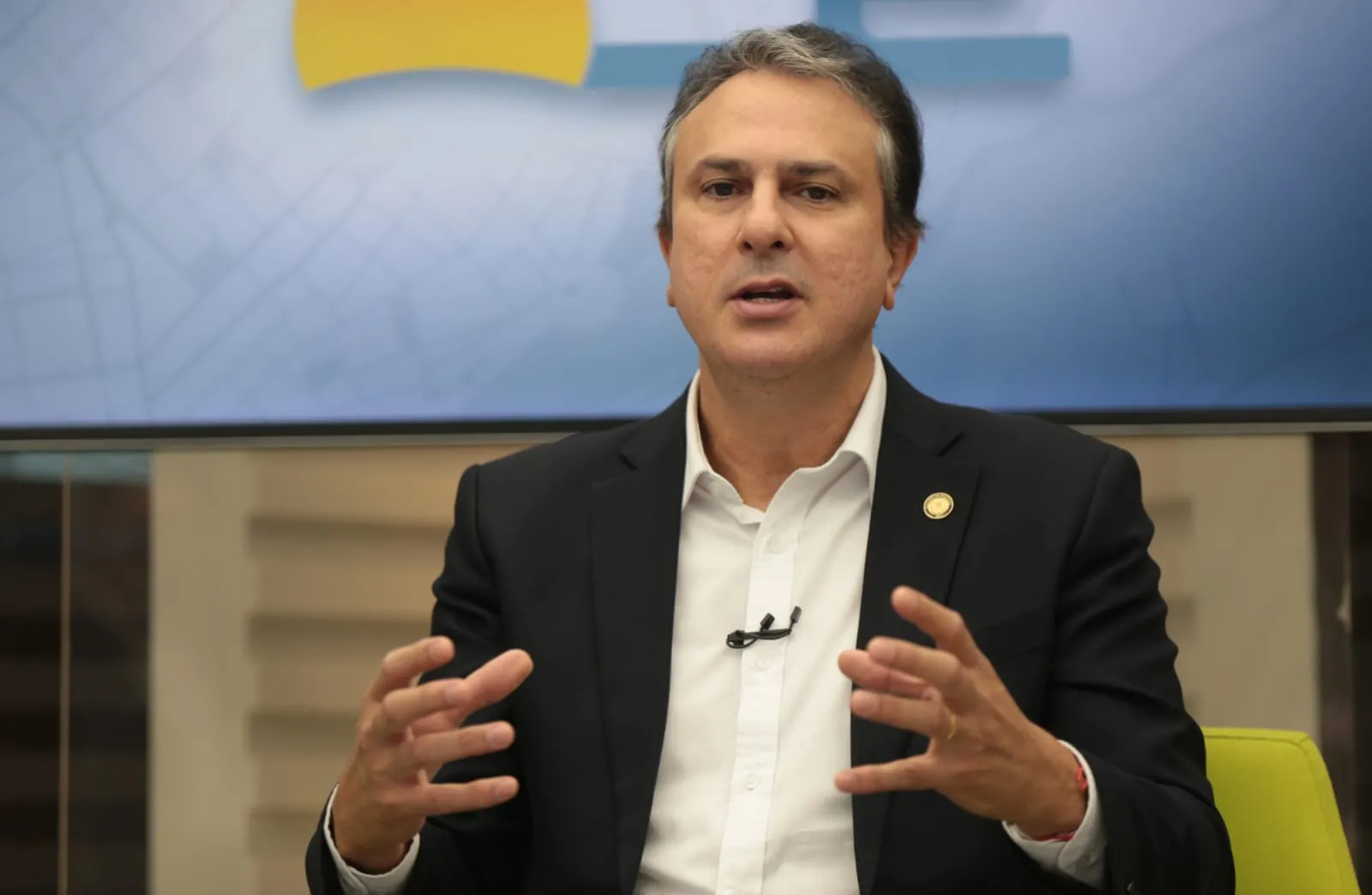 Em entrevista ao SVM, o ministro Camilo Santana disse que o Congresso Nacional precisa votar uma lei definindo as regras de reajuste e que o MEC irá reunir diversos setores para buscar um consenso.