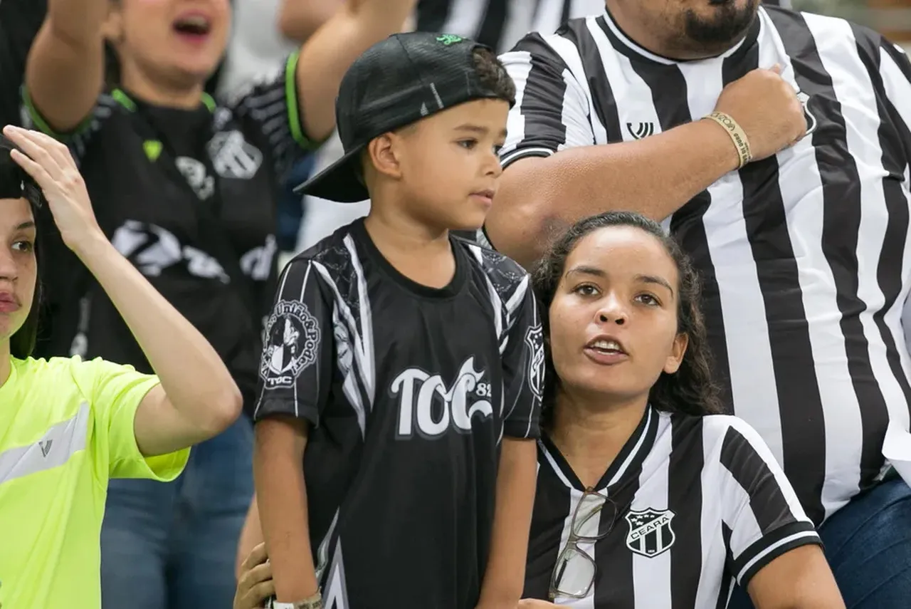 Apenas mulheres e crianças poderão assistir às partidas do Ceará até o fim da punição imposta pelo STJD