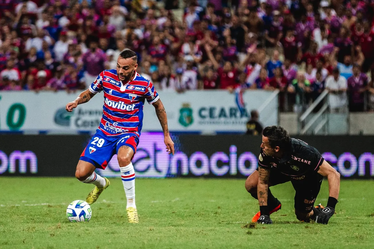 O goleiro Fábio teve uma grande exibição e impediu um derrota ainda maior do Fluminense