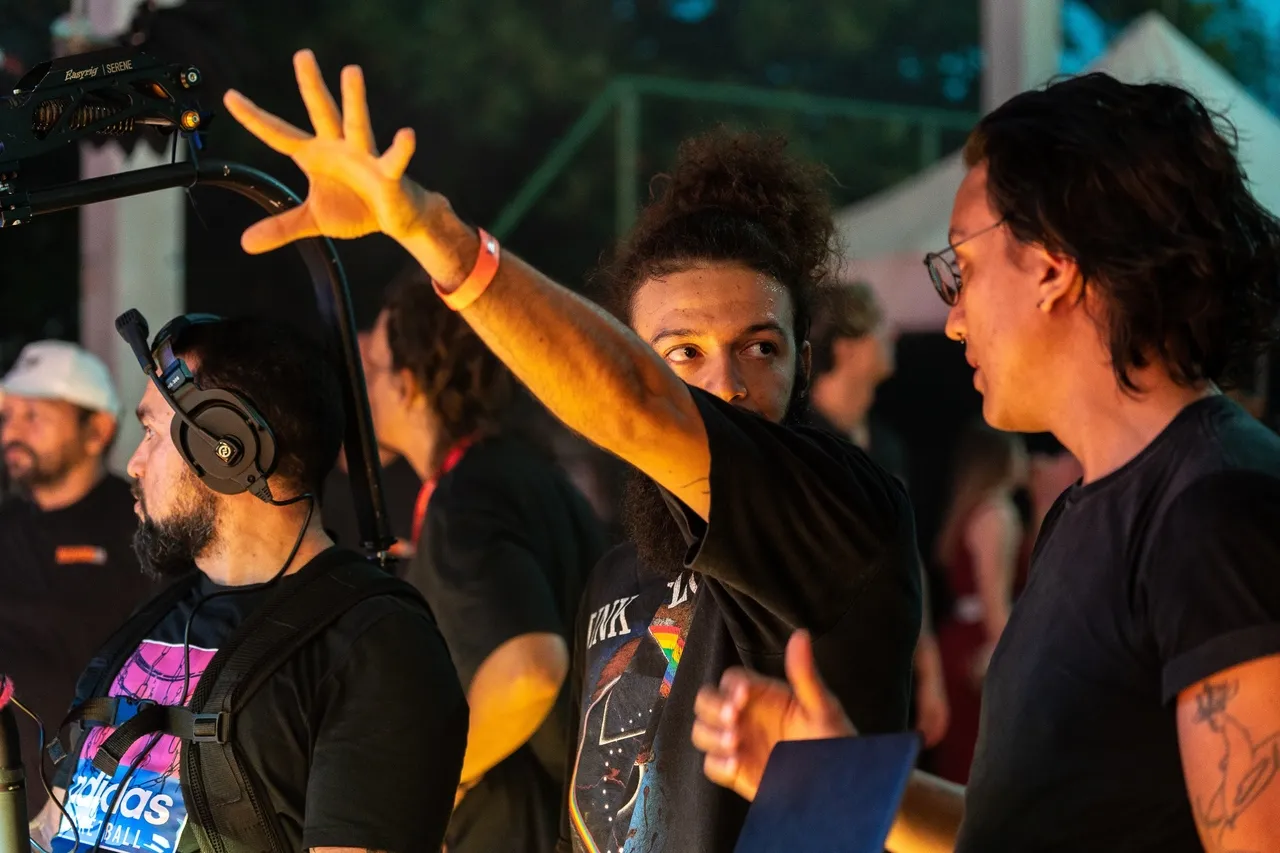 Zé Filho atuou na direção do videoclipe da cantora