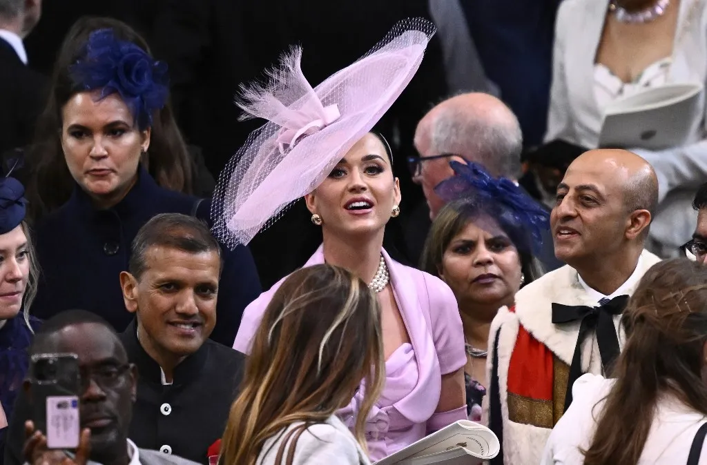 Katy Perry foi uma das presentes na cerimônia
