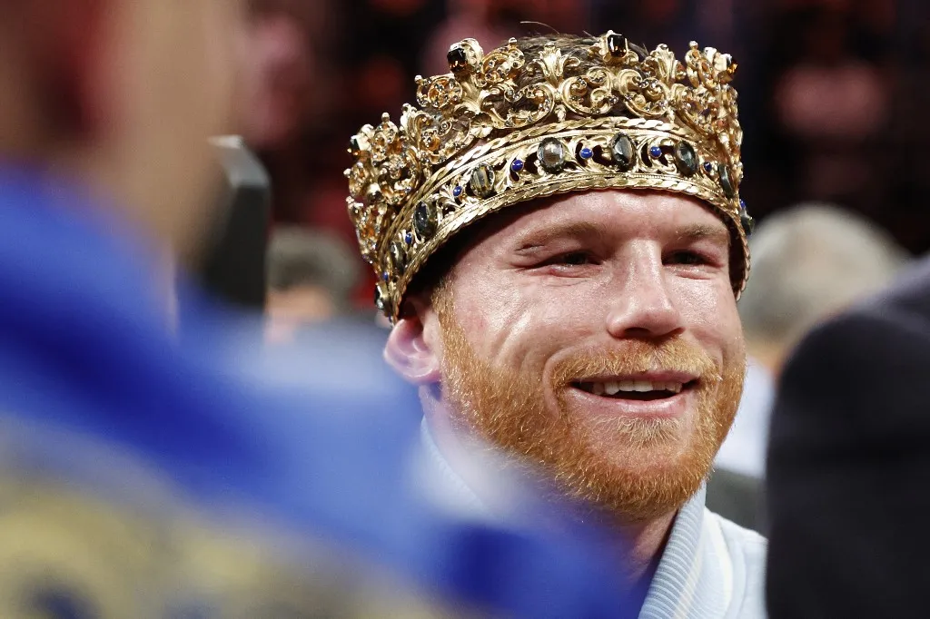 O mexicano Canelo Álvarez é considero o 'rei' do boxe mundial pelo estilo de luta