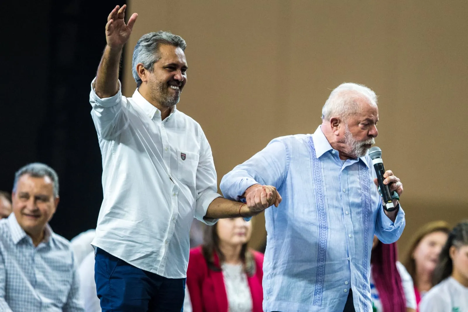 Lula disse para Elmano durante discurso: 
