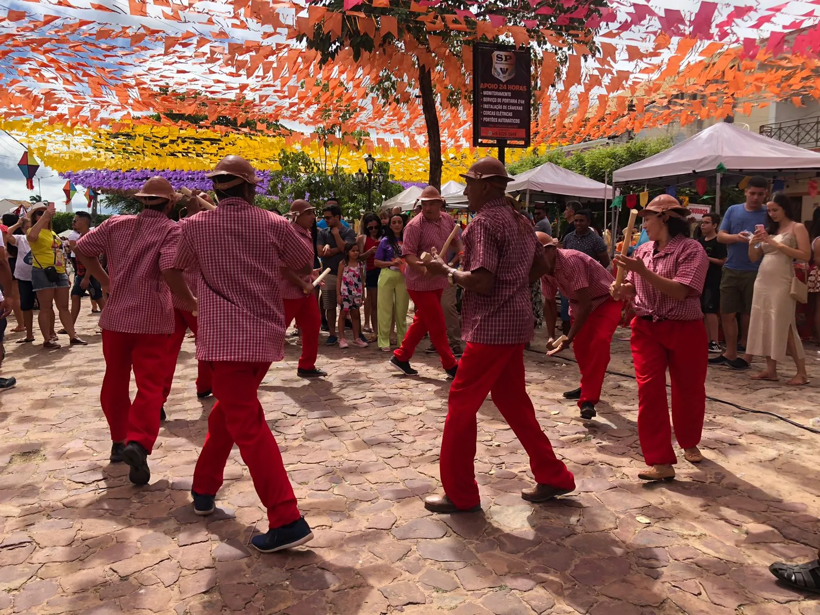 Maneiro-pau