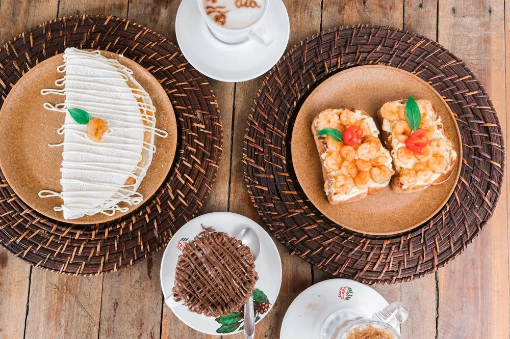 Experiência completa de café da manhã tendo como foco o camarão