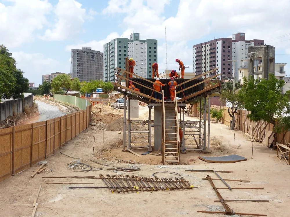 Imagem do Centro de Documento do Sistema Verdes Mares (Cedoc SVM) da época das obras