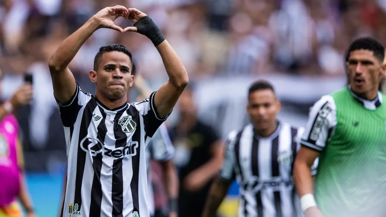 O contrato de Erick com o Vovô vai até dezembro. Ele chegou a Porangabuçu em julho de 2021.