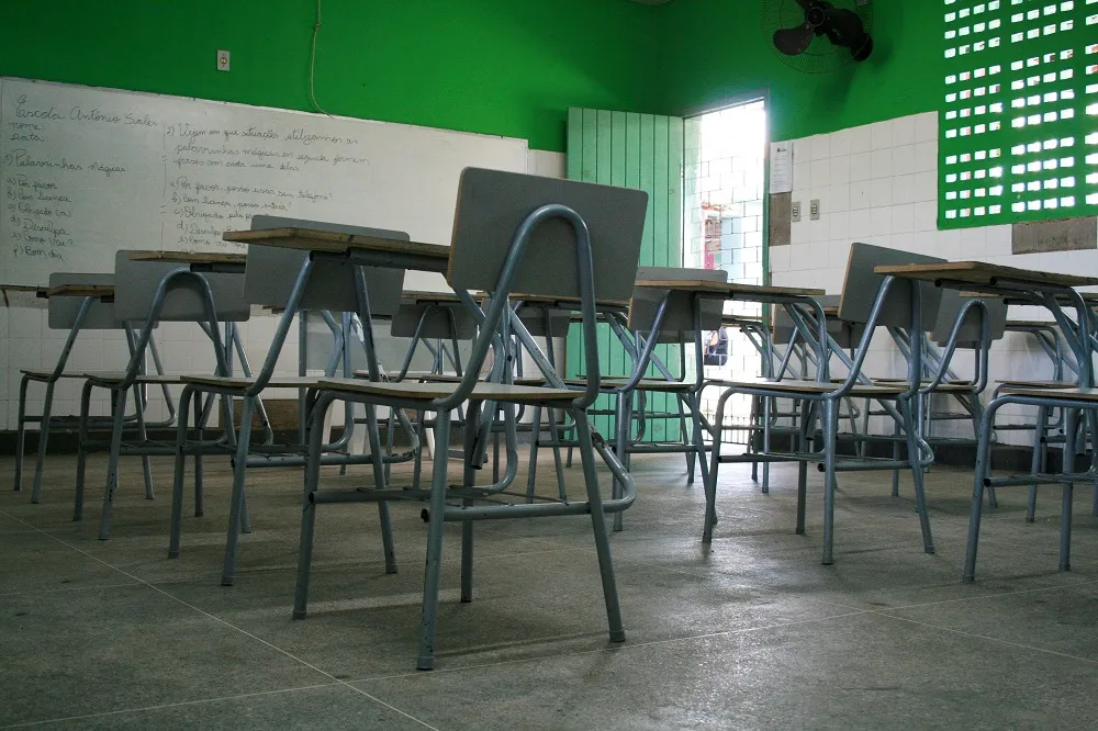 O Spaece inclui os alunos das redes municipais (2º, 5° e 9° ano do fundamental) e da estadual (3º ano do ensino médio).