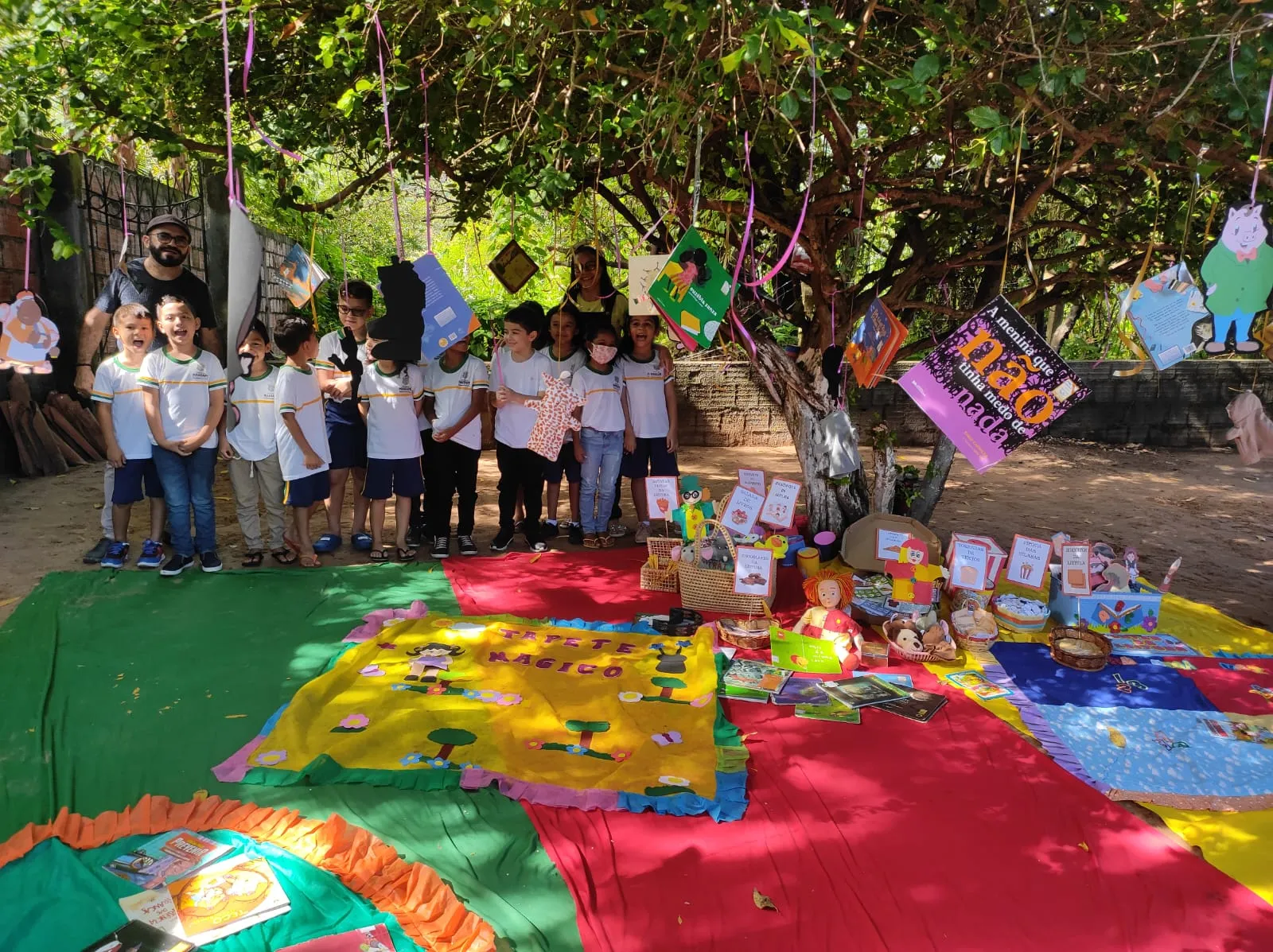 Projeto piquenique da leitura, realizado com alunos do 2º ano da EEF Padre Linhares