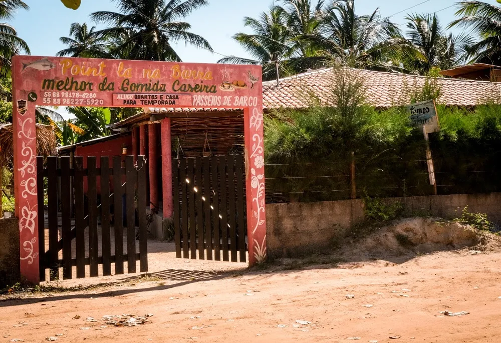 Fachada do Point Lá na Barra: restaurante caseiro e hospedagem domiciliar atraem público ao assentamento Barra das Moitas