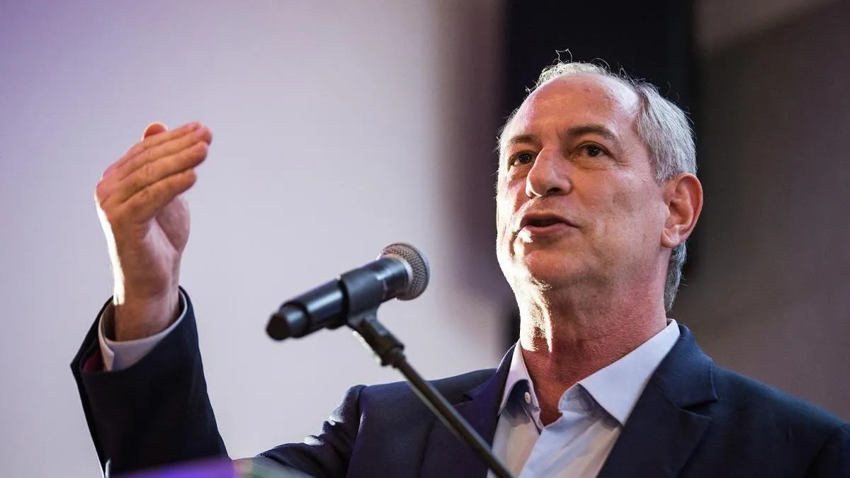 Neste momento, pedetistas mais próximos de Ciro, André Figueiredo e Roberto Cláudio preferem que o PDT mantenha a independência do PT