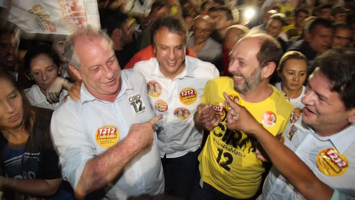 Da esquerda para a direita, Ciro Gomes, Camilo Santana, Ivo Gomes e Cid Gomes, em foto de 2018