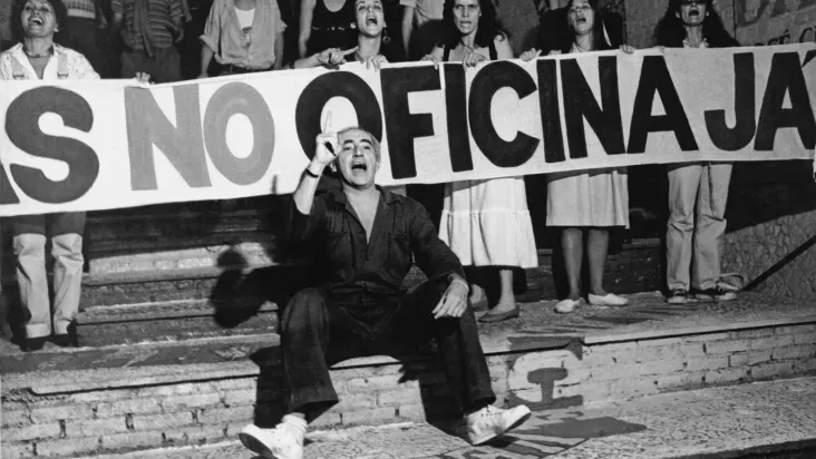 Zé Celso integrou o núcleo de estudantes que fundou o Grupo de Teatro Amador Oficina