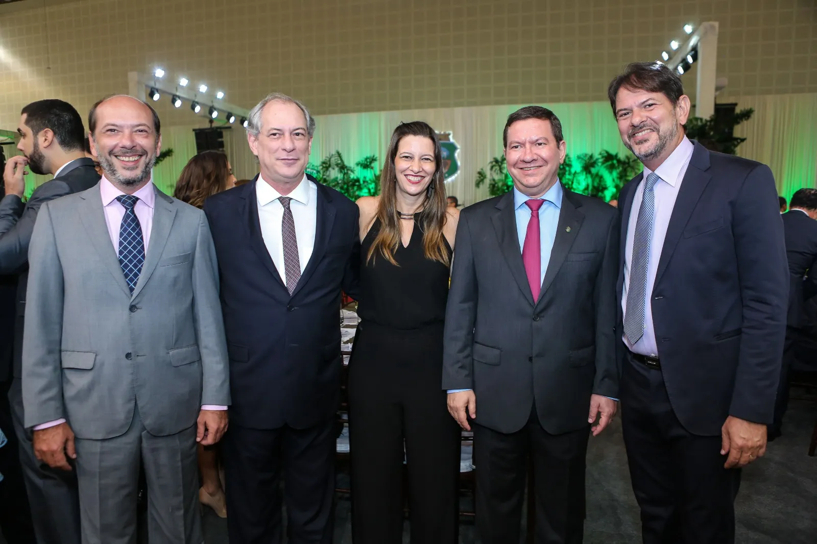 Os cinco irmãos: Ivo, Ciro, Lia, Lúcio e Cid Ferreira Gomes
