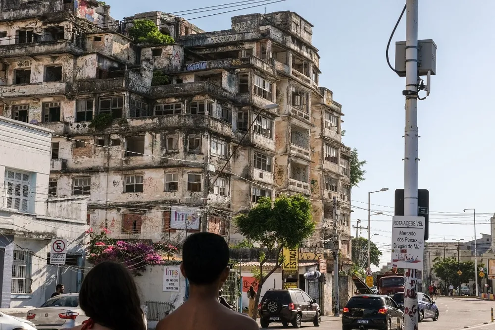 Em agosto de 2021, o Ministério Público do Estado do Ceará ajuizou Ação Civil Pública com a finalidade de promover a proteção e manutenção do Edifício São Pedro.