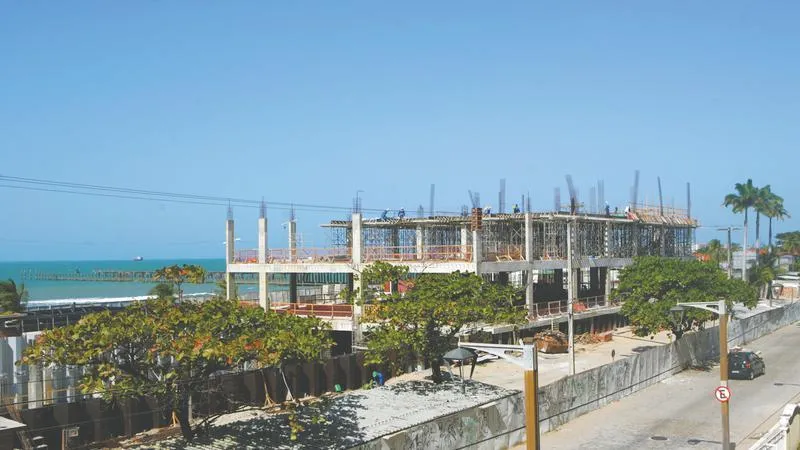 As obras do Acquario estão paralisadas desde 2015; a previsão inicial é que a conclusão tivesse sido em 2014