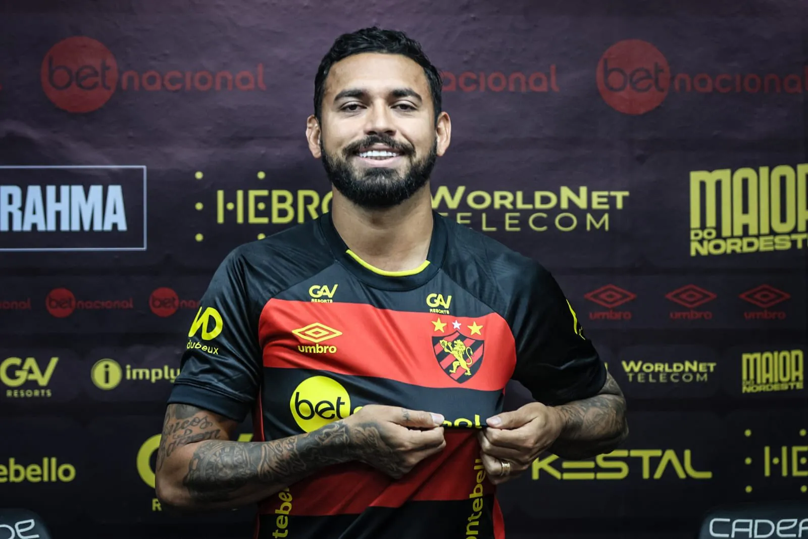Ex-Fortaleza, o volante Felipe é um dos reforços do Sport para a sequência da Série B