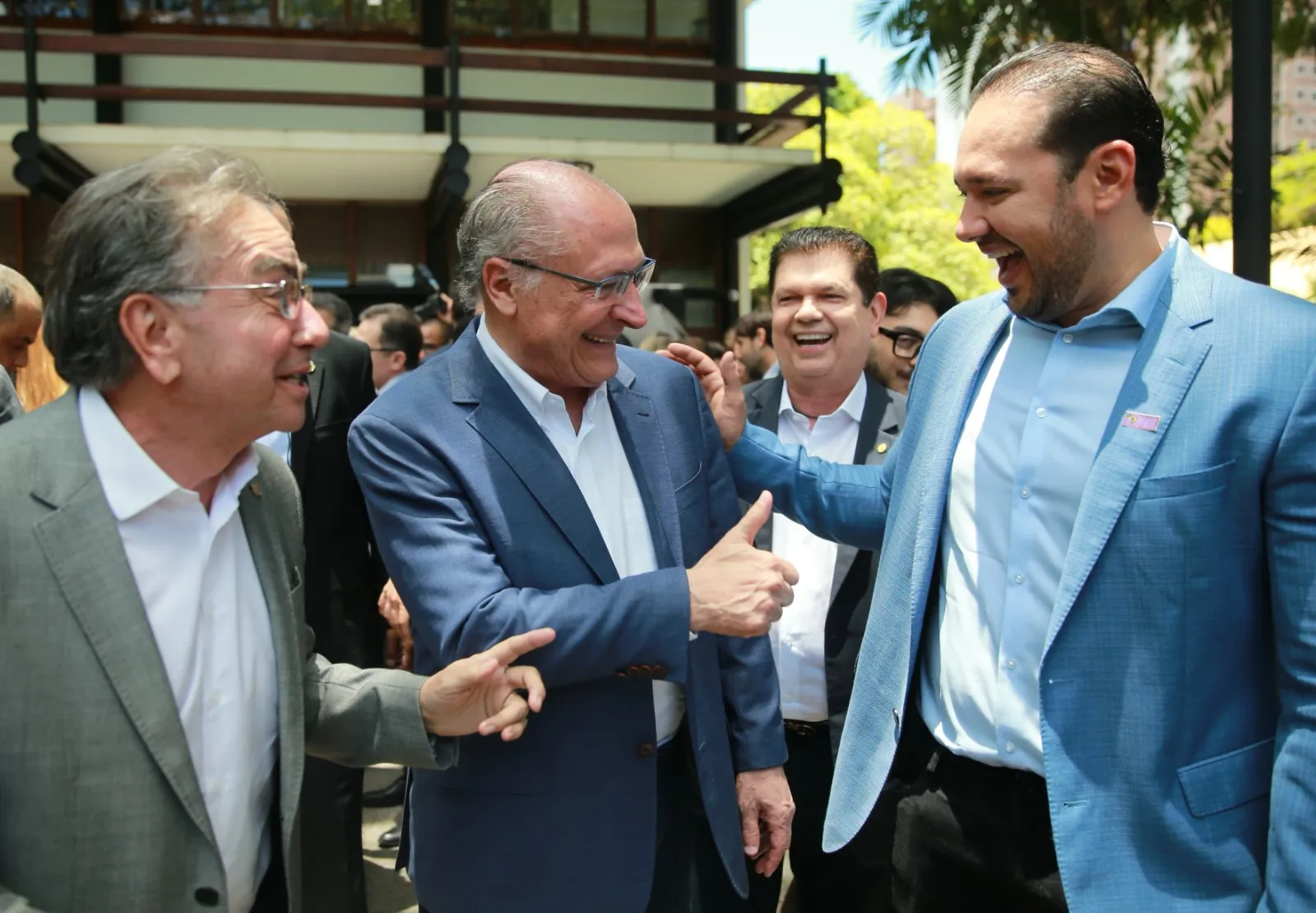 A agenda do vice-presidente contou com forte participação de parlamentares estaduais e federais