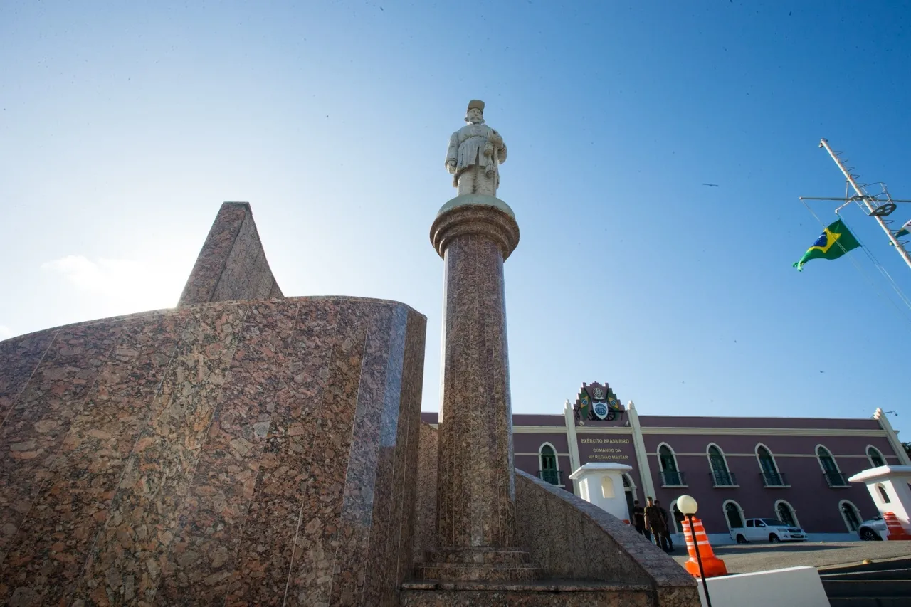 Monumento de Brigadeiro Antônio de Sampaio, que ficou conhecido como General Sampaio