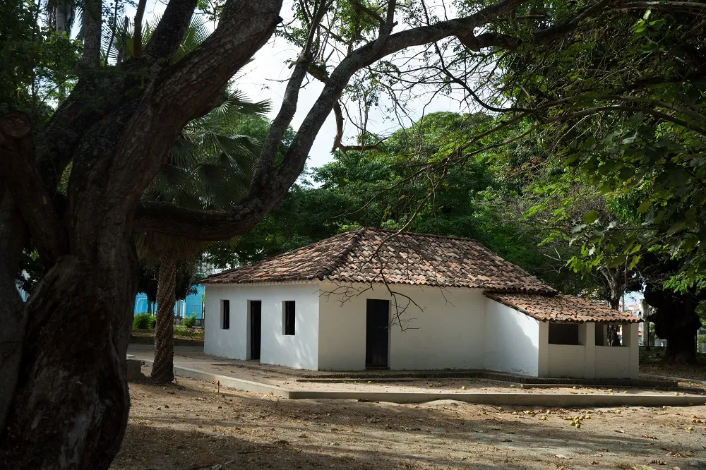 José de Alencar nasceu nesta casa, e ela está totalmente conservada para visitação