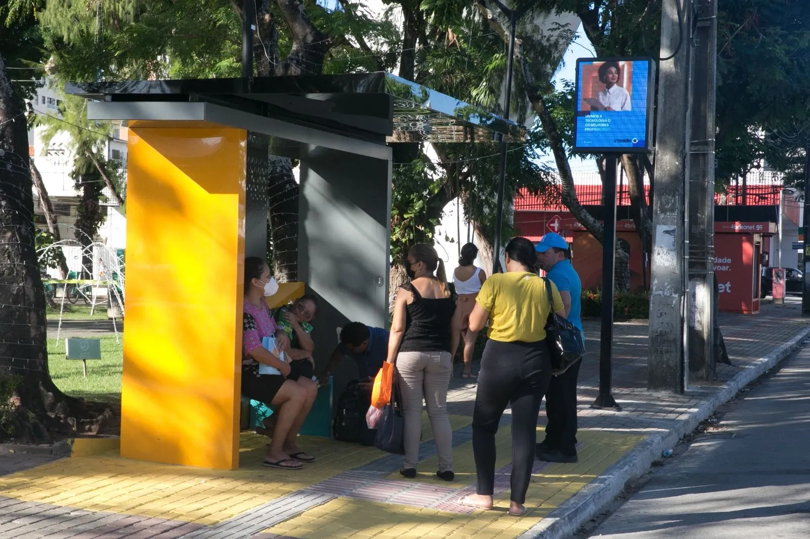 Até o fim de 2024, devem estar funcionando 200 paradas novas em Fortaleza