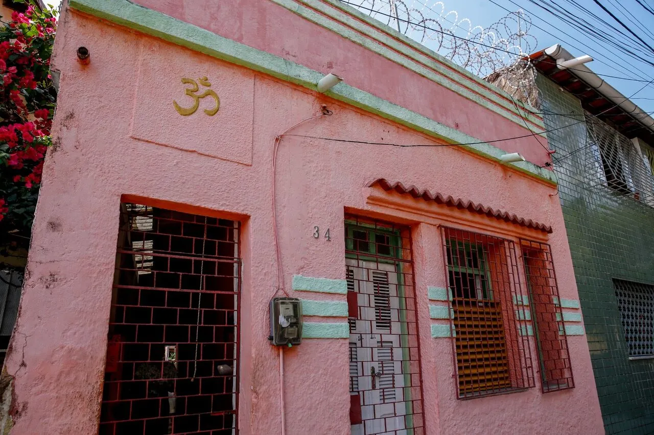 Casa que acolhe o Annapurna fica entre a Cidade da Criança e a Praça Pajéu, no Centro de Fortaleza