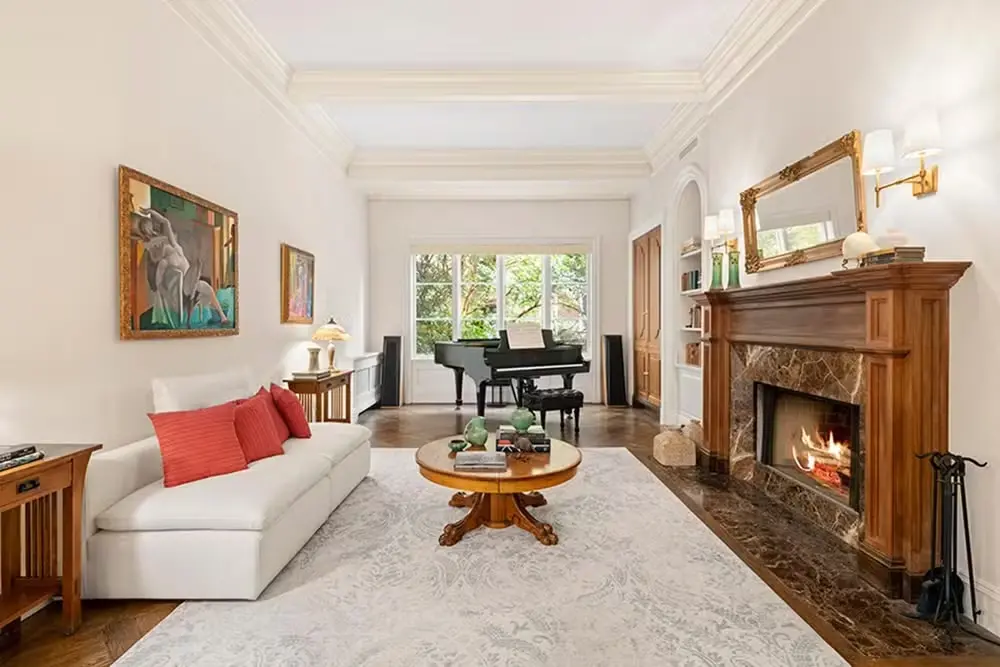 Imagem da notícia: Casa de Esqueceram de Mim está à venda por R$ 34 milhões em NY; veja fotos