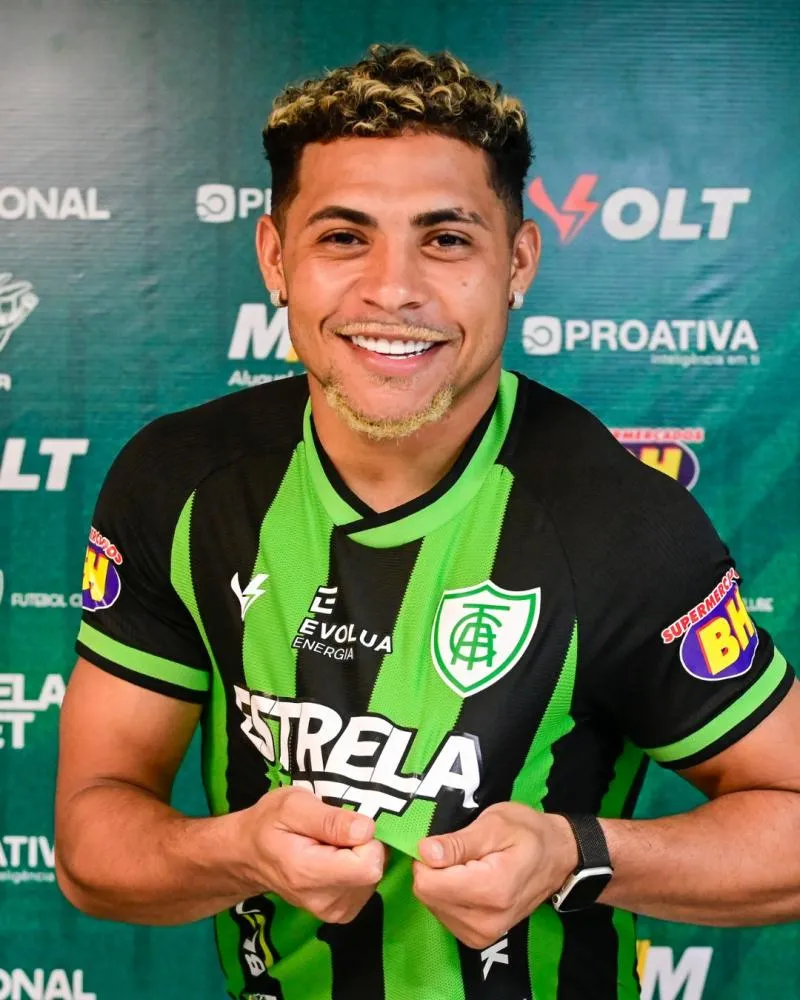 O atacante Jacaré deixou o Bahia e fechou com o América-MG para a Série B de 2024