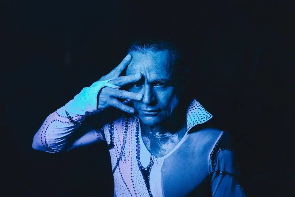Weliton não pensa em parar tão cedo; observa que, com a idade, o que poderia se tornar difícil, ganha textura ainda mais viva