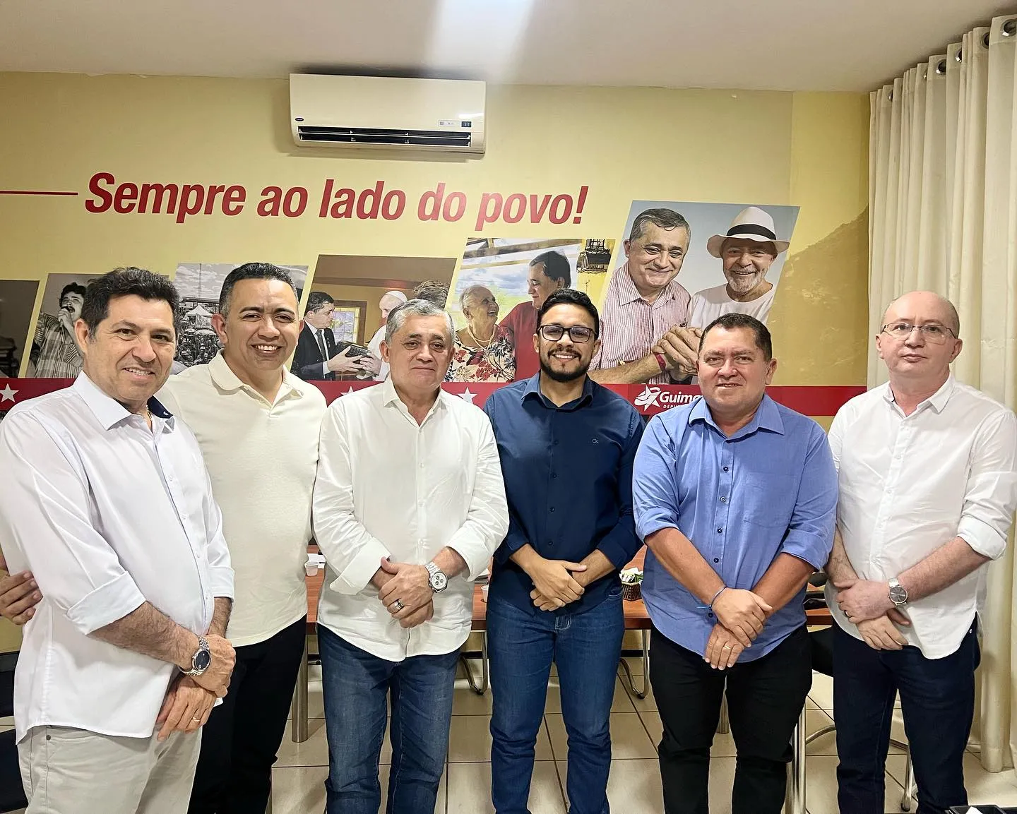 Nomes da oposição de Canindé articulam candidatura para rivalizar com chapa indicada pela prefeita Rozário Ximenes.