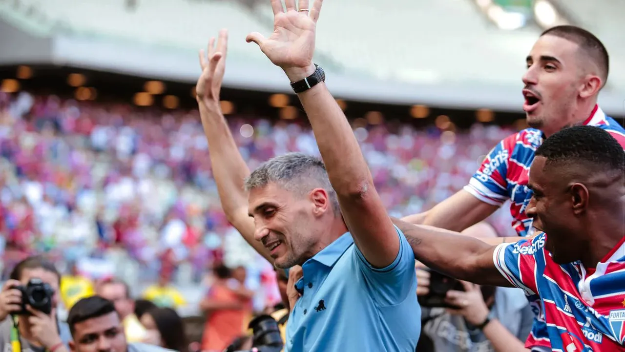 Vojvoda realiza um dos principais trabalhos do futebol brasileiro na atualidade