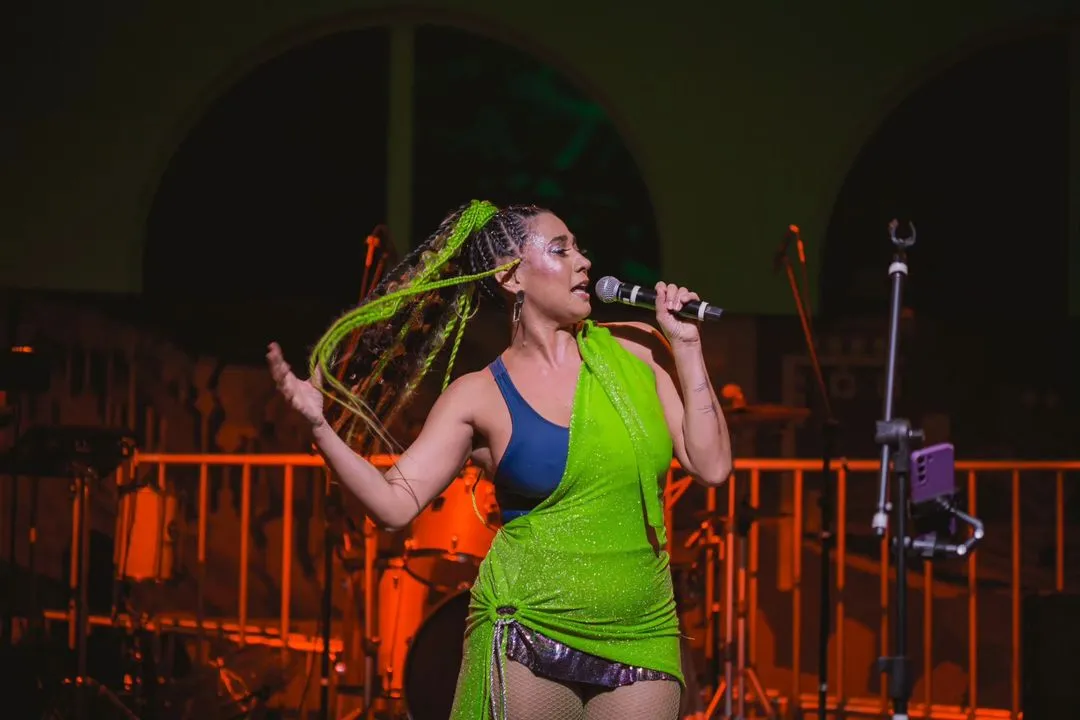 Junto à própria banda, Di Ferreira se apresentará em três dias de folia, e já tem data marcada para a ressaca do Carnaval, no dia 18