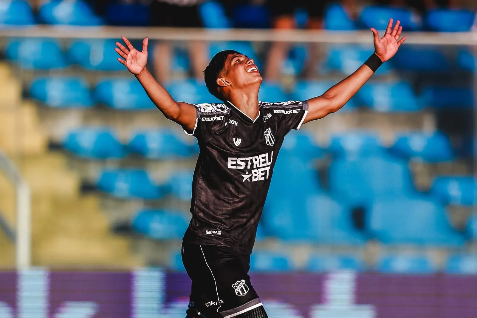 Erick Pulga tem contrato com o Ceará até o fim de 2026