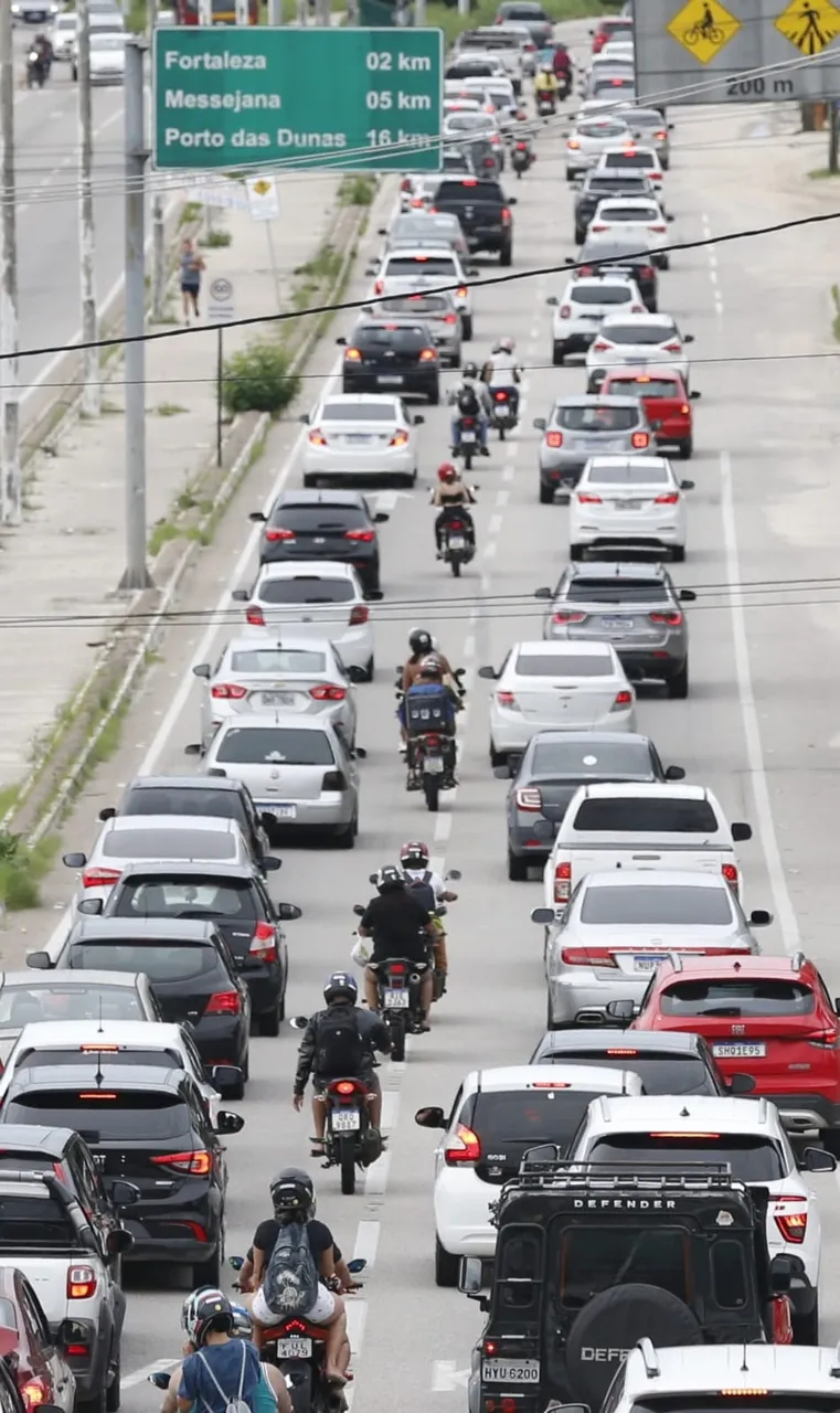 A rodovia CE-040 foi uma das apresentou intensa circulação de veículos voltando para Fortaleza no Domingo de Páscoa