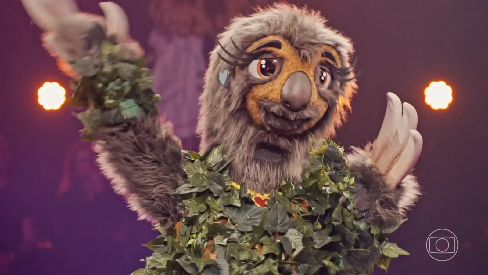 Imagem da notícia: Quem é a Preguiça do The Masked Singer Brasil? Veja quem foi desmascarado na final do programa