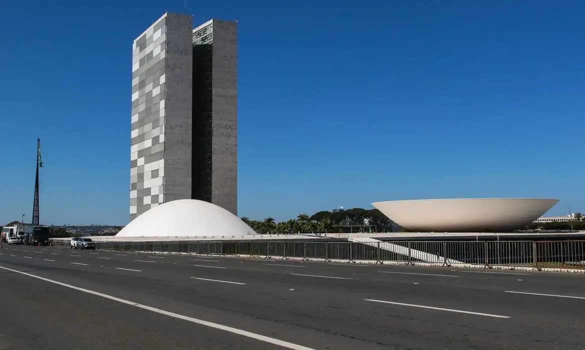 Veto do presidente Lula será analisado pela Câmara dos Deputados e pelo Senado Federal.