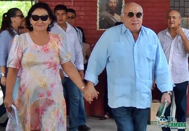 Carlomano e Selma já foram um casal, mas a relação acabou e impactou a aliança política.