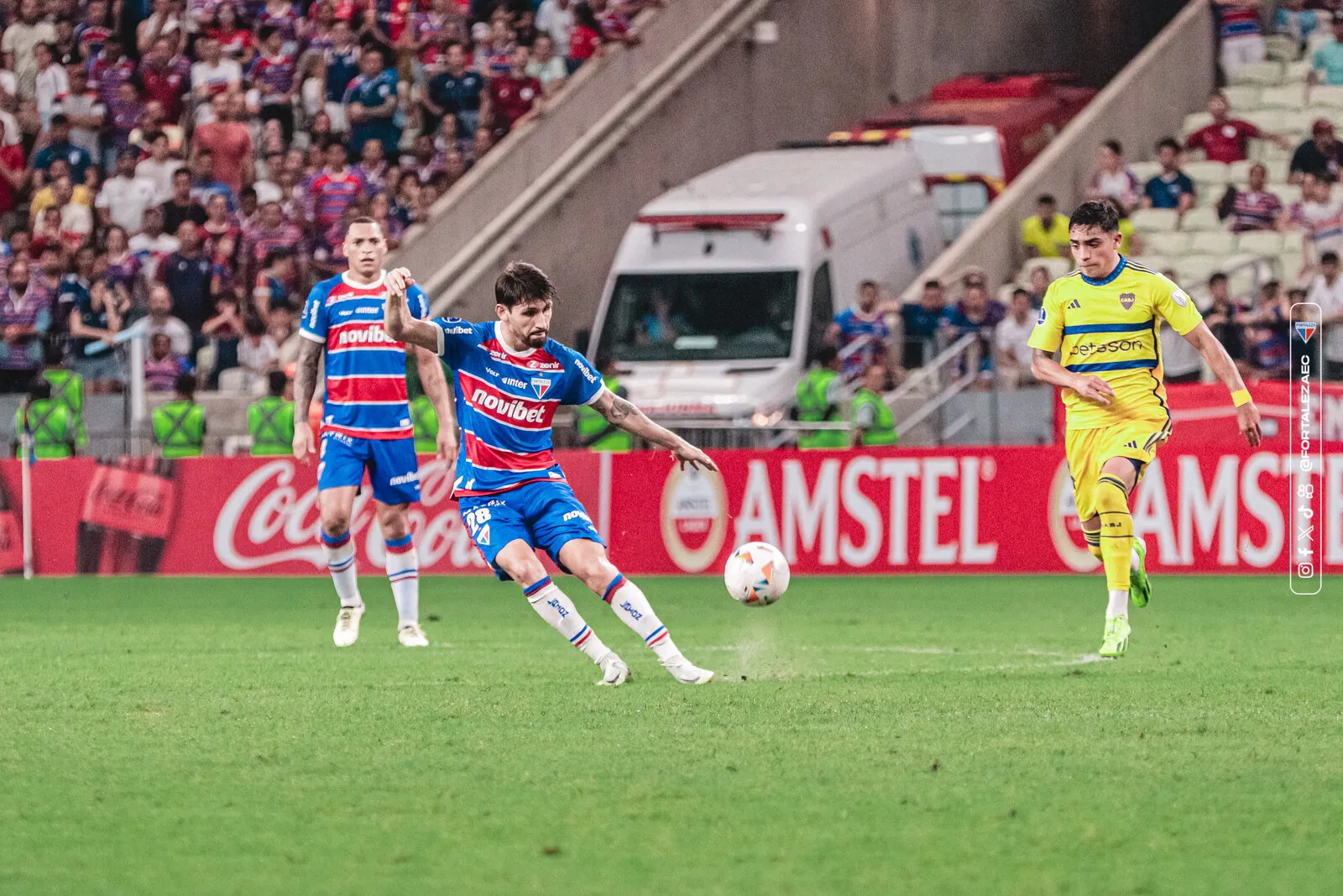 Pedro Augusto foi titular e atuou como zagueiro na vitória do Fortaleza contra o Boca Juniors