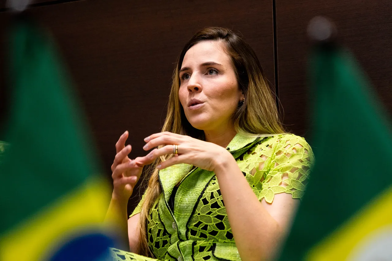 Em vários momento da entrevista, a governadora verbalizou a palavra 