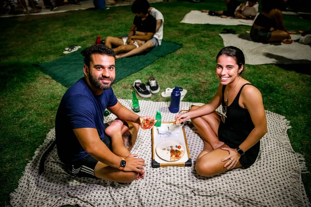 Ana Paula Pereira e Paulo Victor Azevedo experimentaram a pizza de Presunto de Parma e aprovaram o sabor
