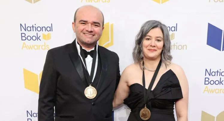 O escritor cearense Stênio Gardel e a tradutora potiguar Bruna Dantas Lobato venceram o National Book Award em 2023 pela tradução do romance 
