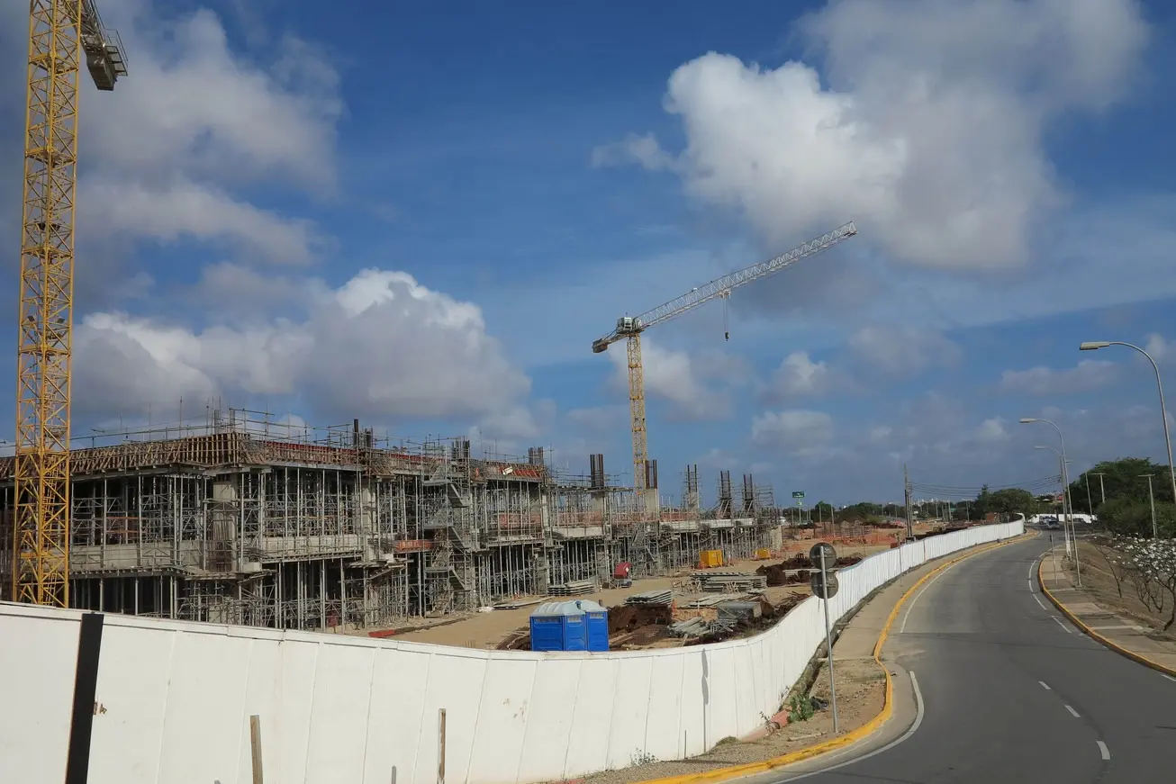 Obras no Pinto Martins 2014