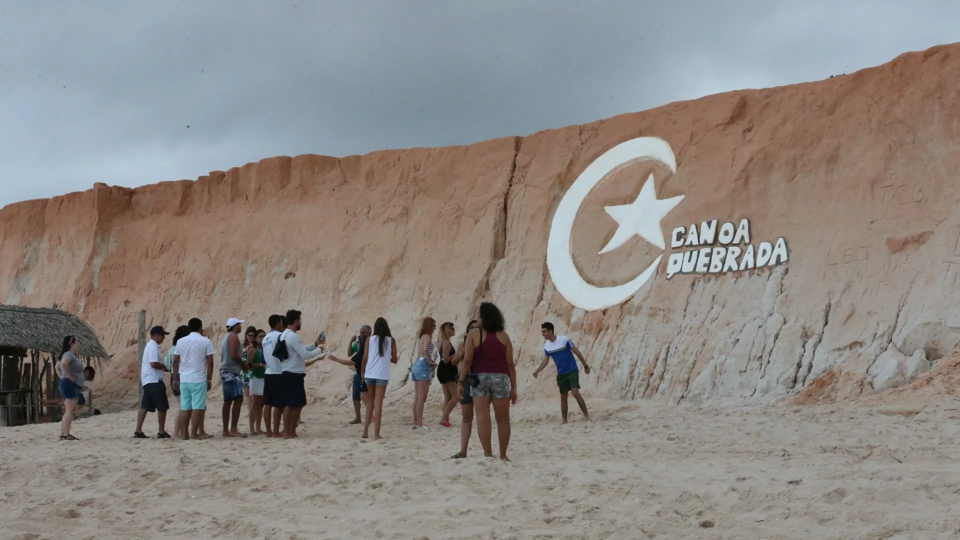O monumento da Lua e Estrela de Canoa Quebrada é considerado cartão postal do lugar